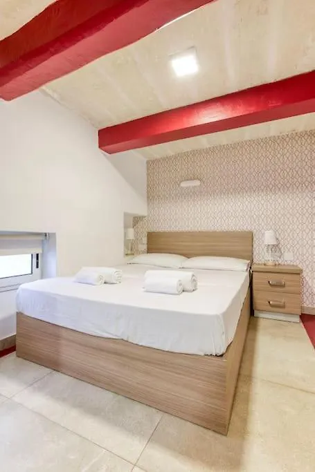 Apartment Charming, Designer 1 Bedroom Valletta Loft By 360 Estates Malta