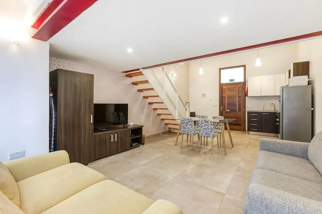 Apartment Charming, Designer 1 Bedroom Valletta Loft By 360 Estates Malta