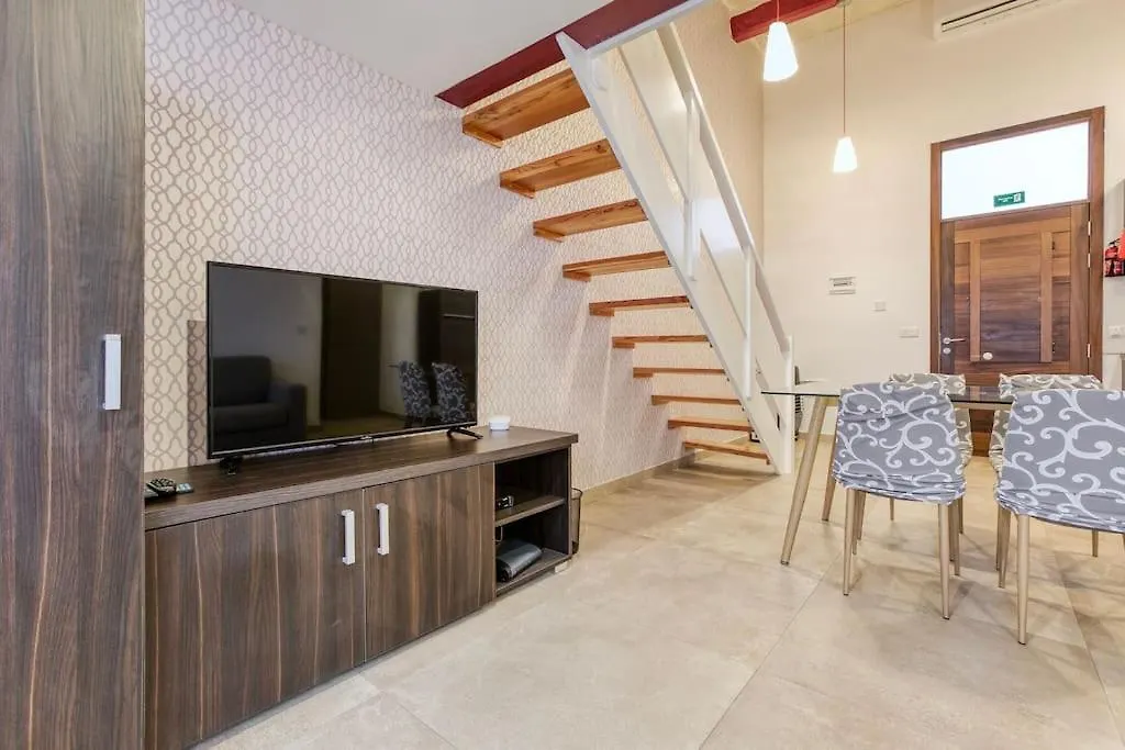 Charming, Designer 1 Bedroom Valletta Loft By 360 Estates